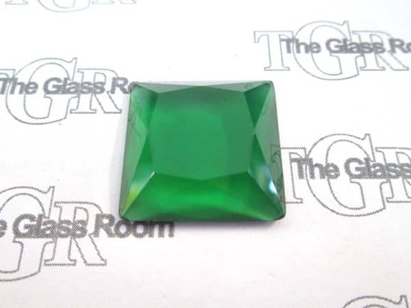 Square Flat Top Faceted 25mm - Mid Green